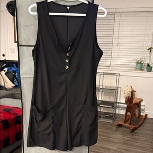 🍀Chic Black Sleeveless Romper

🍀 4 for $50